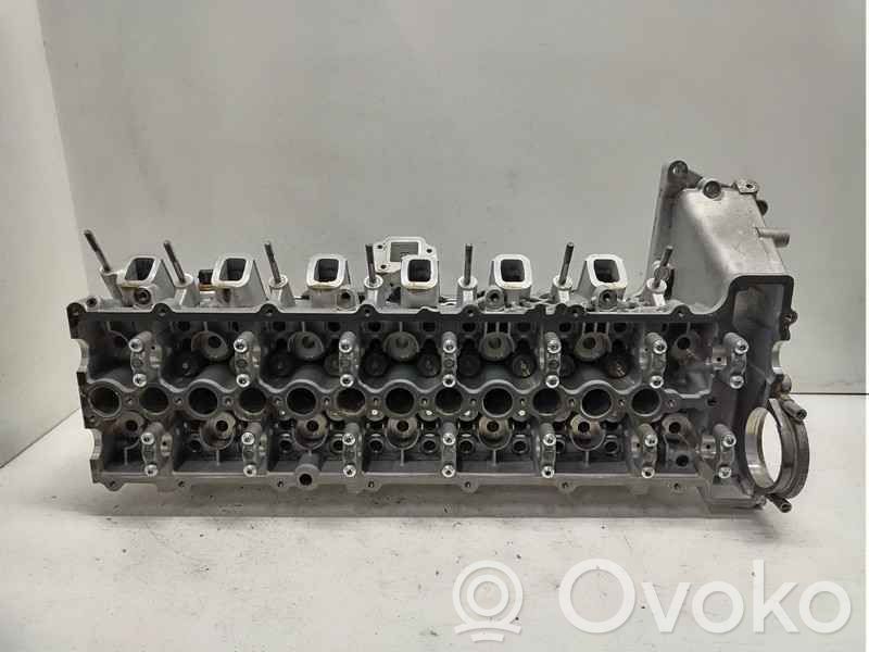 BMW 3 E90 E91 Engine head 