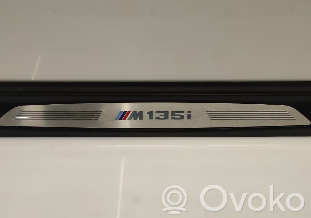 BMW 1 F20 F21 Podnóżek 