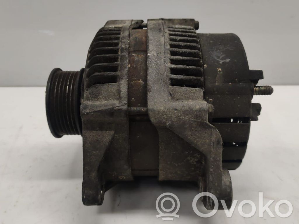Audi A4 S4 B5 8D Ģenerators 
