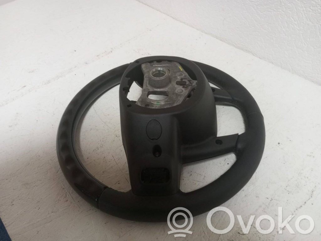 Ohjauspyörä   P1VR921X9AB,TLPB1A28NH0156