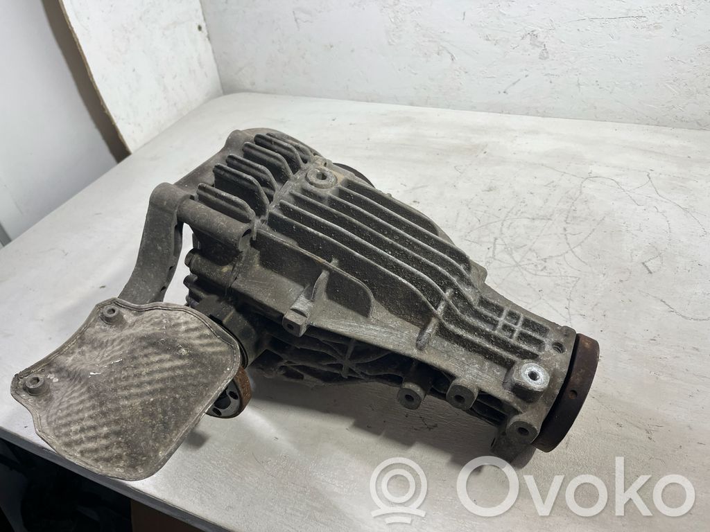 Audi A7 S7 4G Galinis reduktorius 