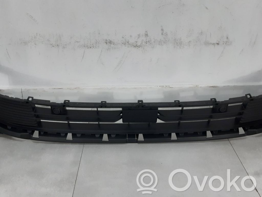 Ford Explorer VI Front bumper lip 