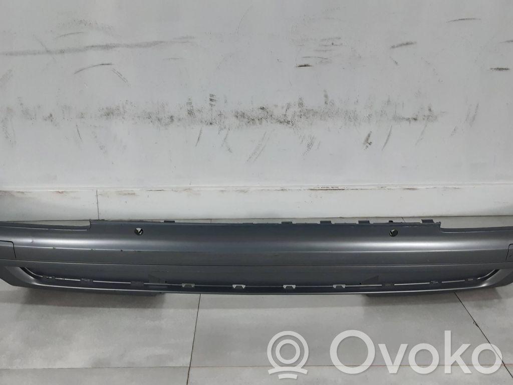 Audi Q7 4L Moldura inferior del parachoques trasero 