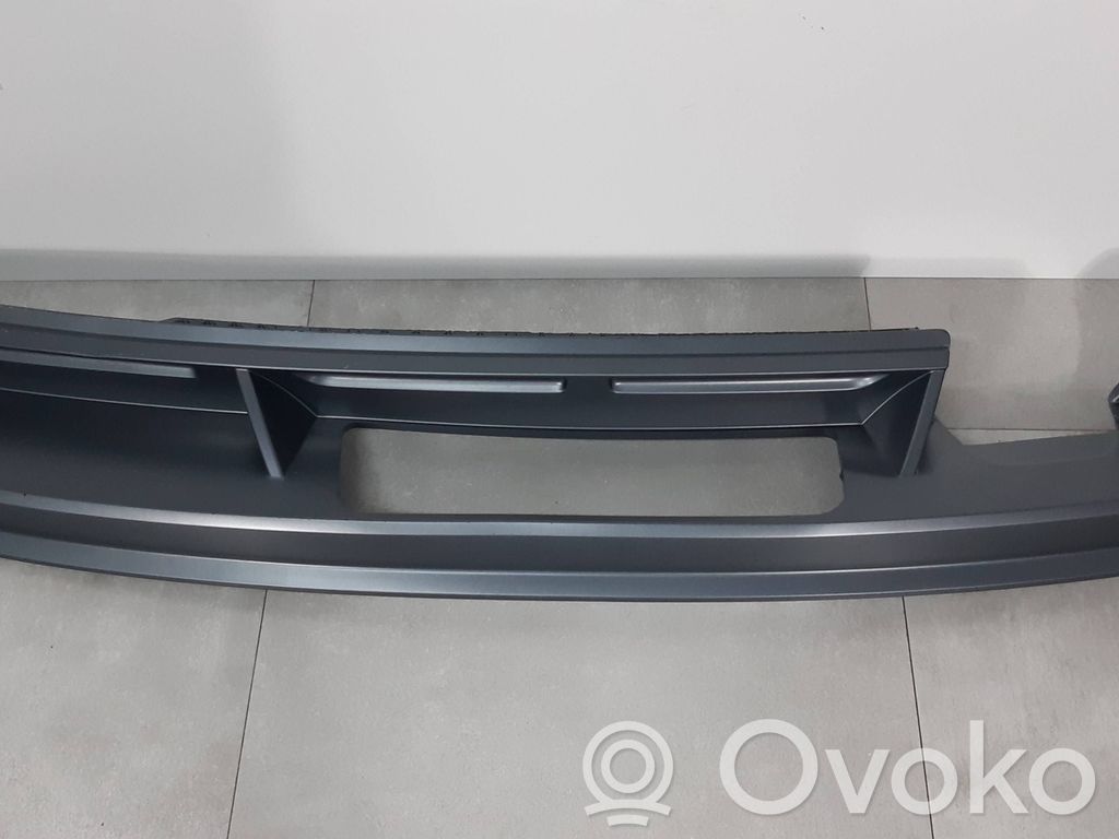 Volkswagen Tiguan Moldura inferior del parachoques trasero 