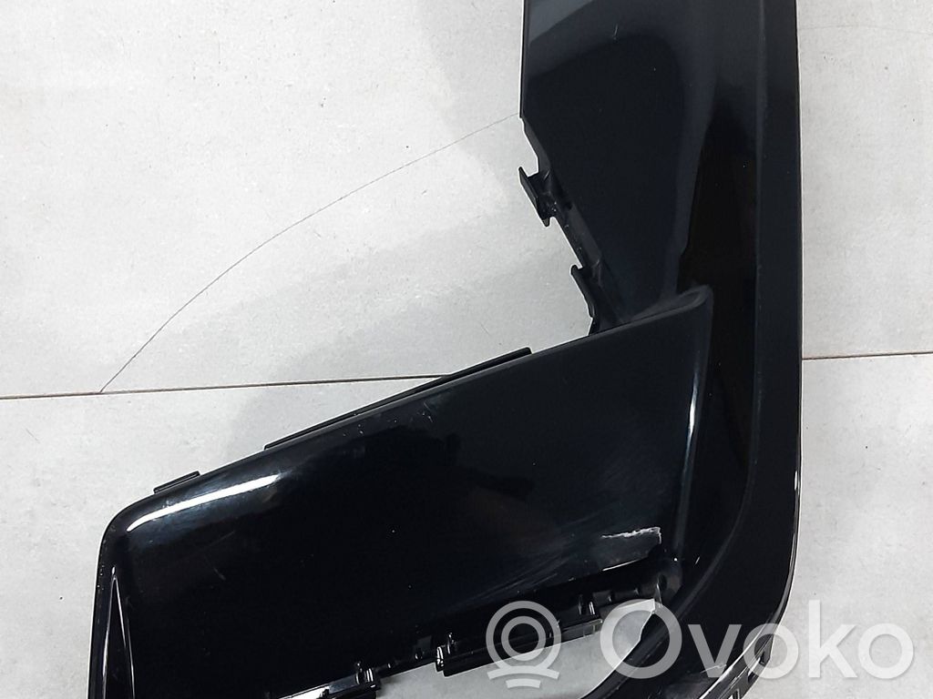 Audi Q6 e-tron Front bumper lower grill 