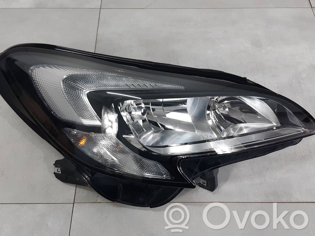 Opel Corsa E Phare frontale 