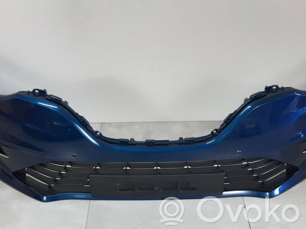 Renault Megane IV Parachoques delantero 