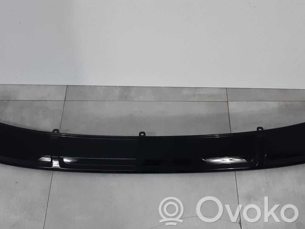 Audi e-tron Front bumper lip 