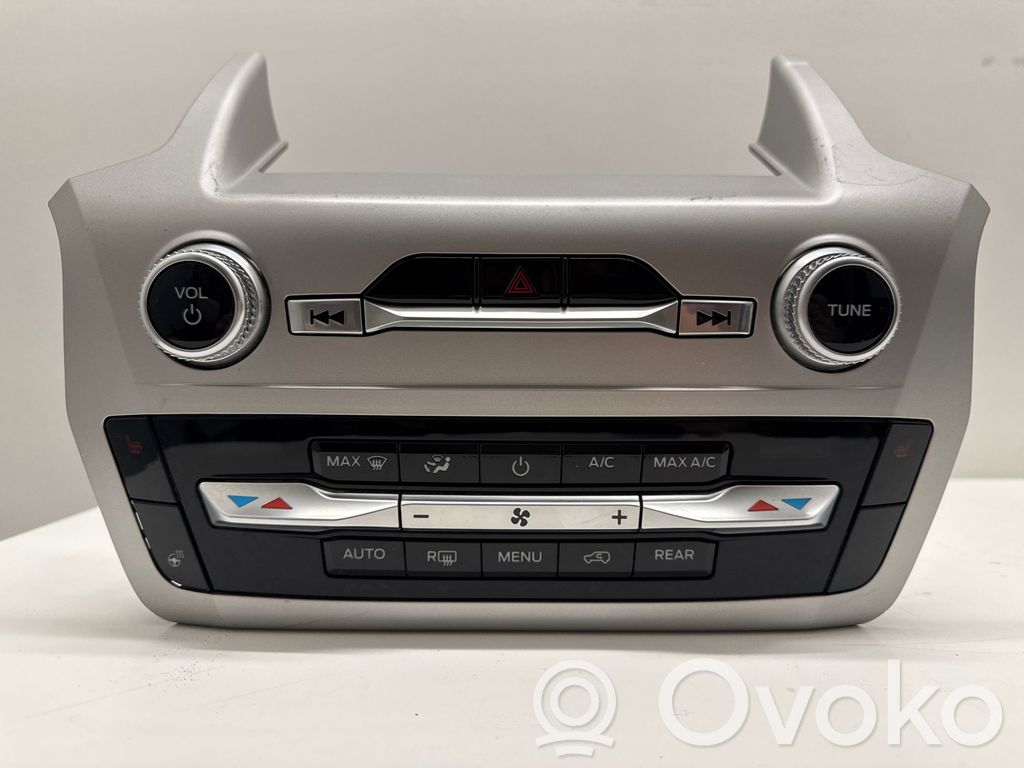 Ford Explorer VI Panel klimatyzacji 