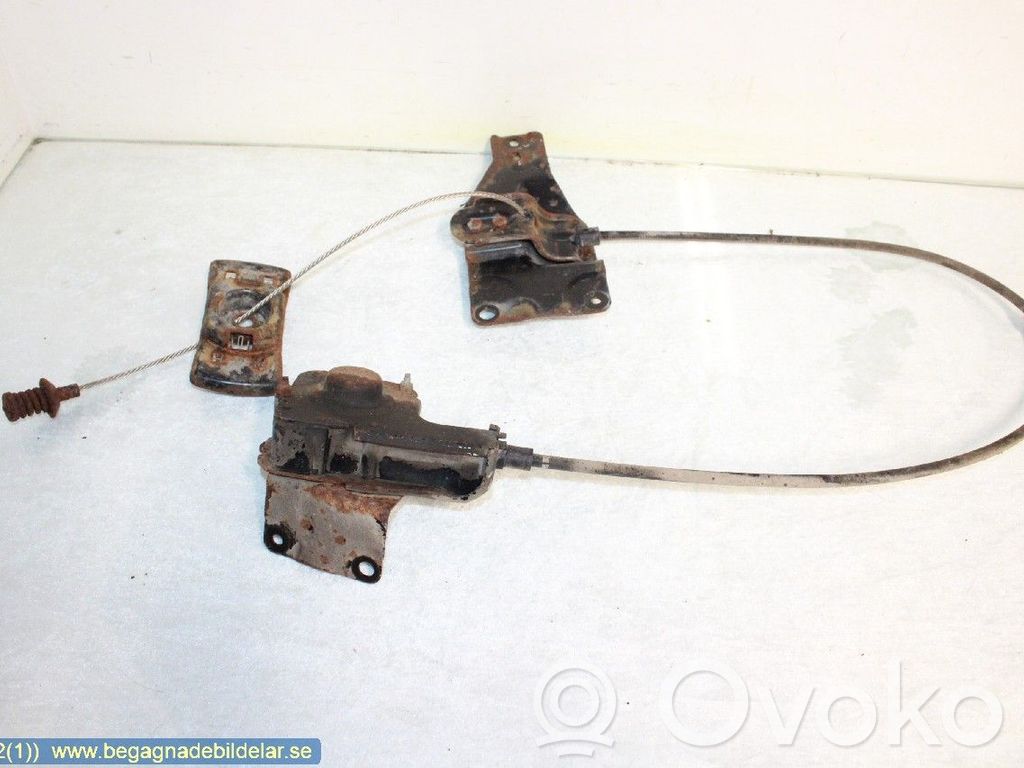 Spare wheel mounting bracket   572118927R
