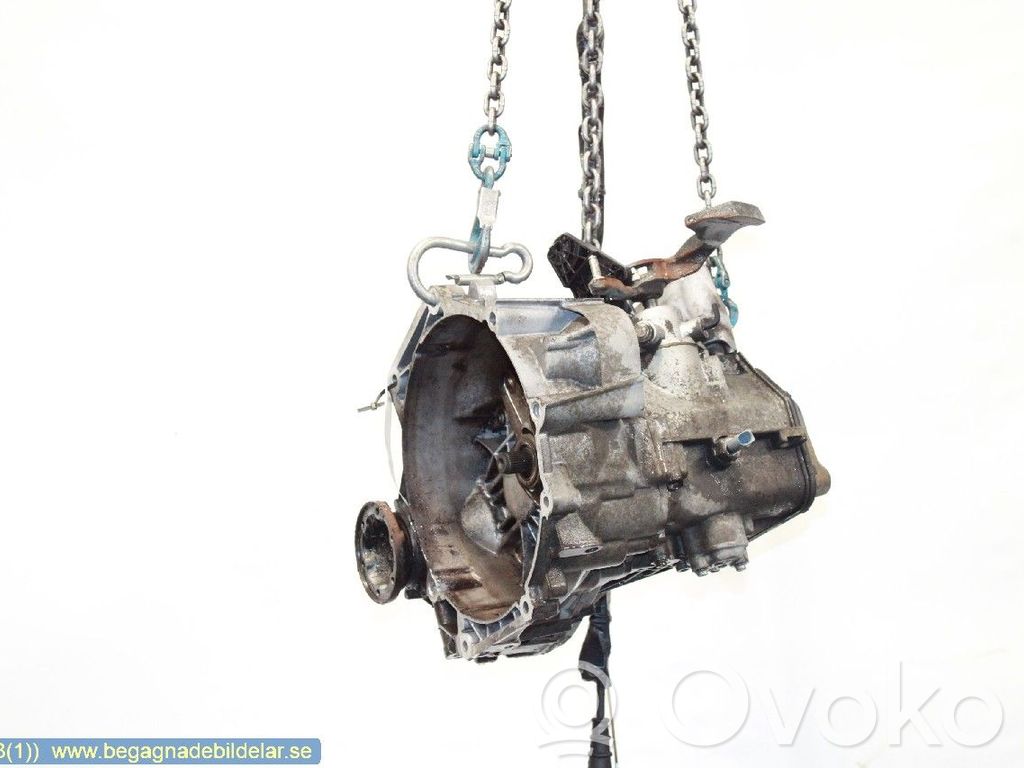 Volkswagen Caddy Manualna 5-biegowa skrzynia biegów 