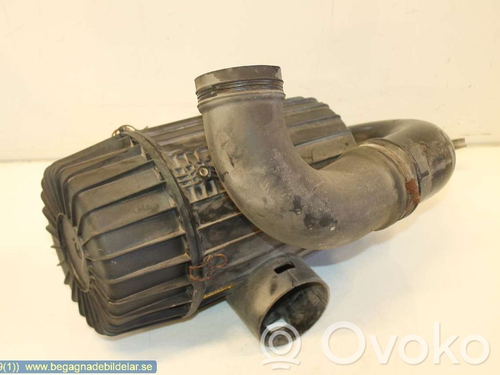 Iveco Daily 4th gen Luftfilterkasten 