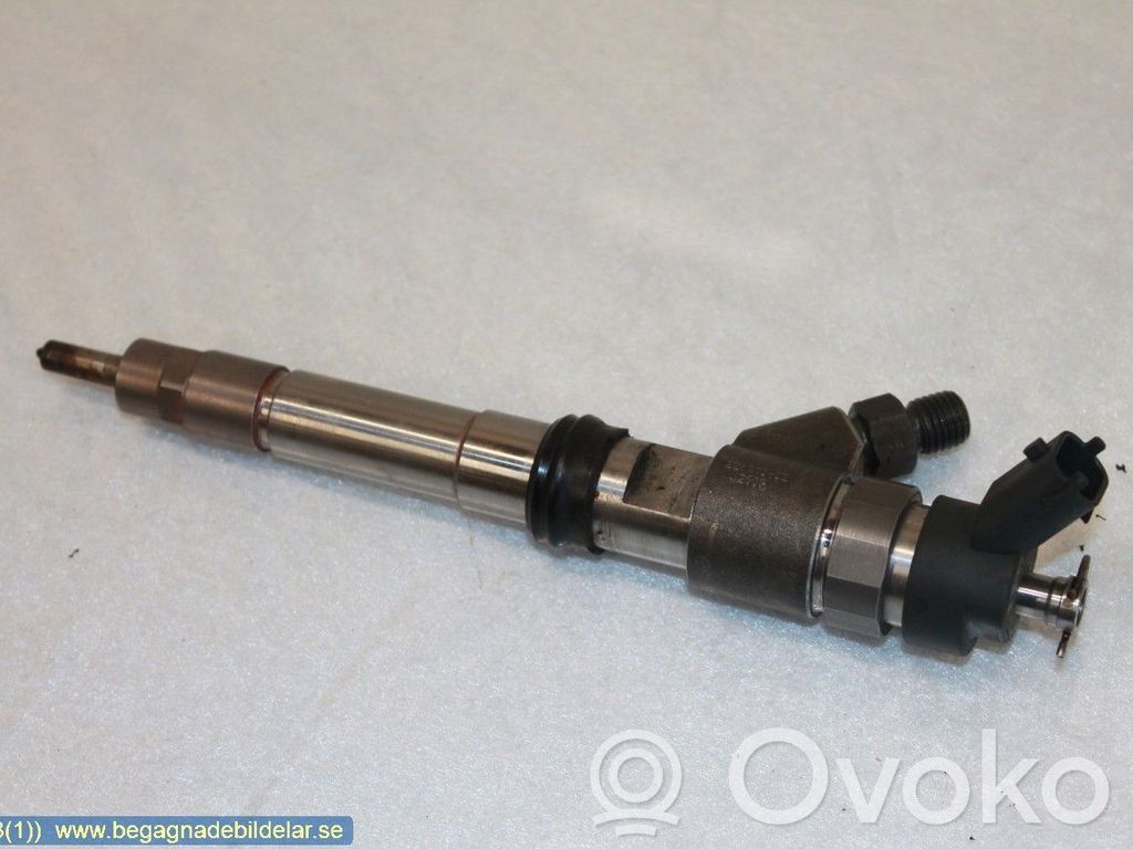 Inyector de combustible   500371101,504066141