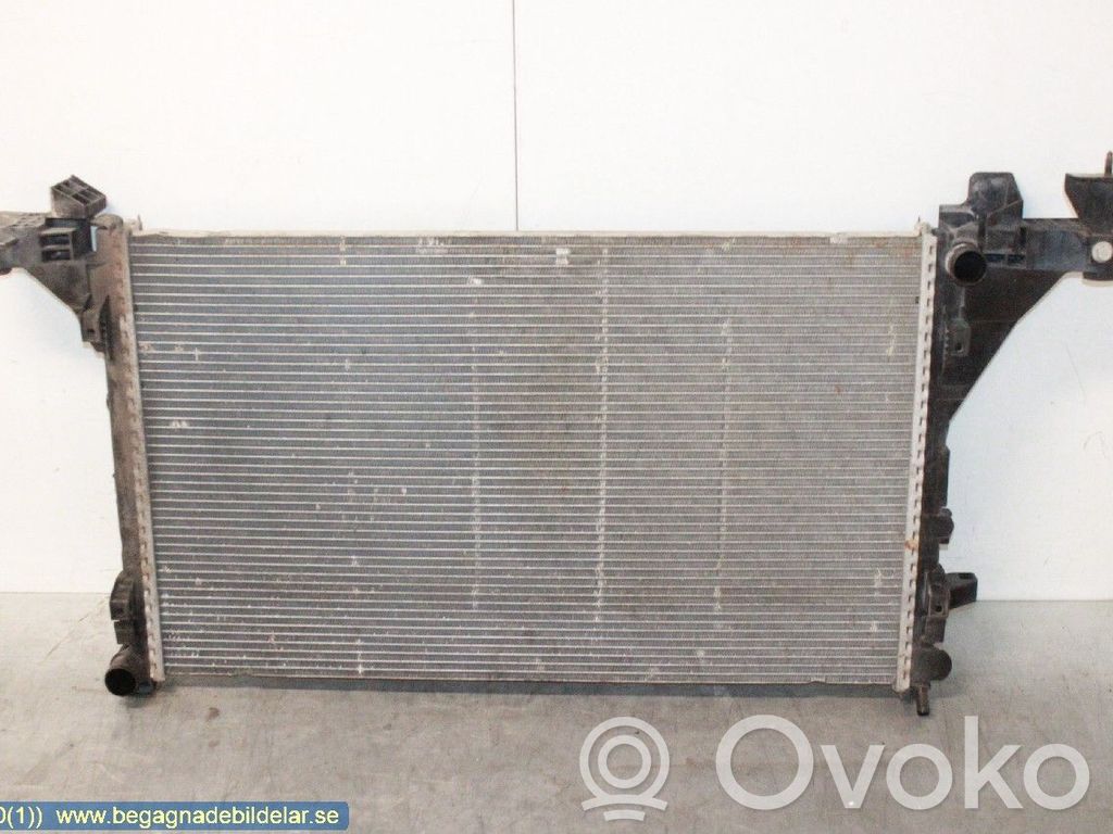 Renault Master III Coolant radiator 