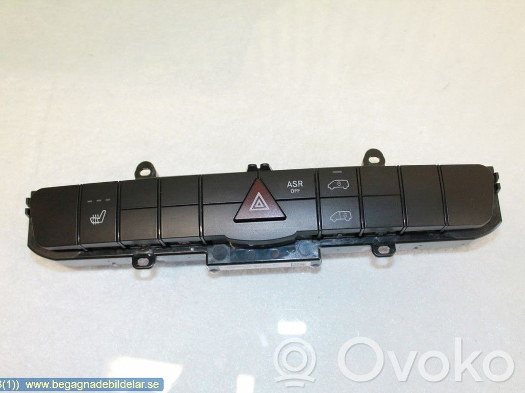 Volkswagen Crafter Botón interruptor de luz de peligro 