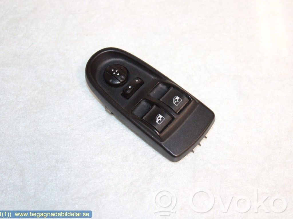 Electric window control switch   5801484207