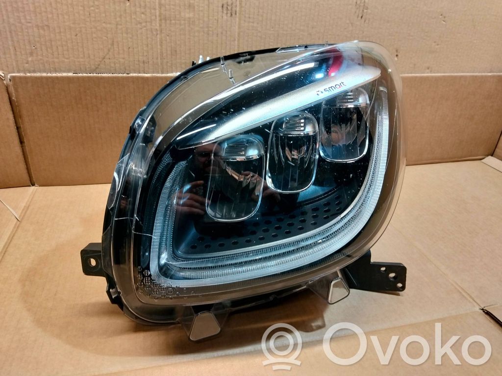 Smart ForFour II W453 Lampa przednia 