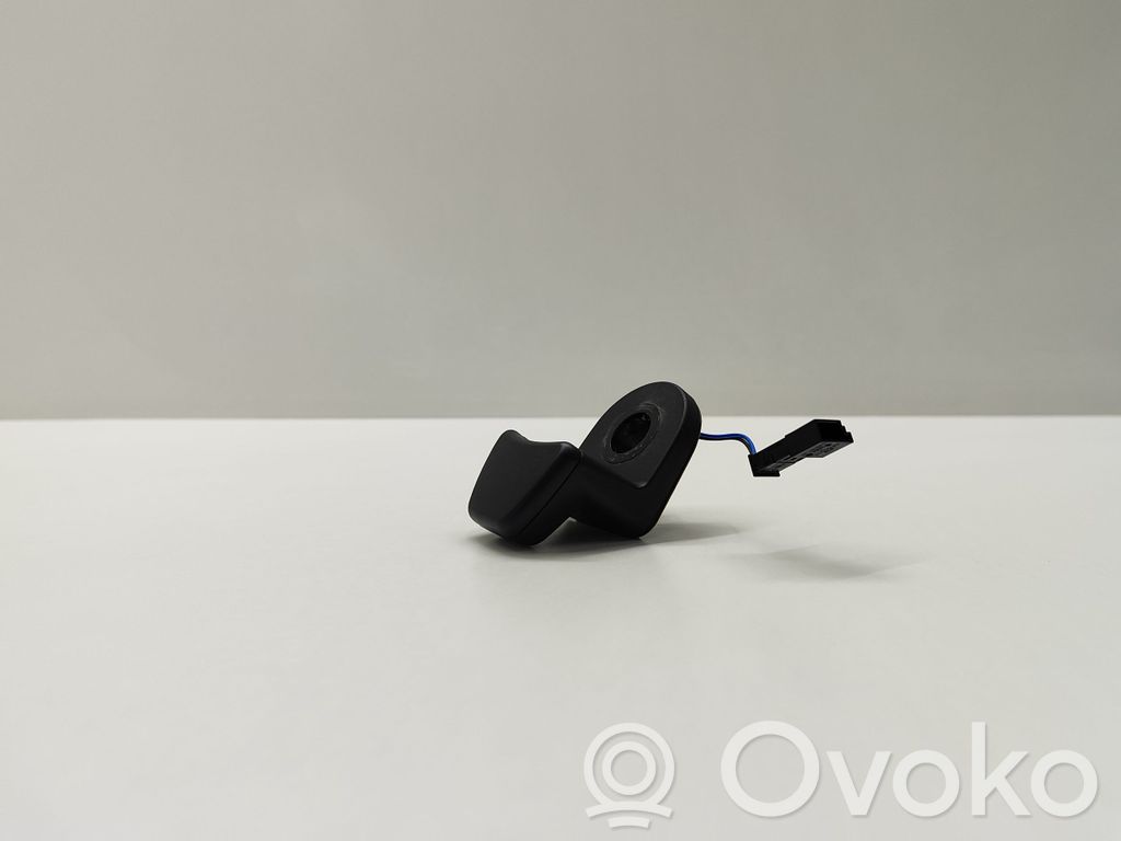 BMW 5 E60 E61 Tailgate glass/window release handle 