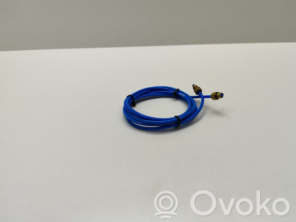 BMW 5 F10 F11 Przewód zawieszenia pneumatycznego osi tylnej 