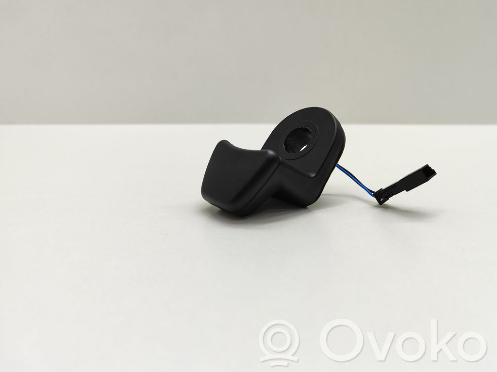 BMW 5 E60 E61 Tailgate glass/window release handle 