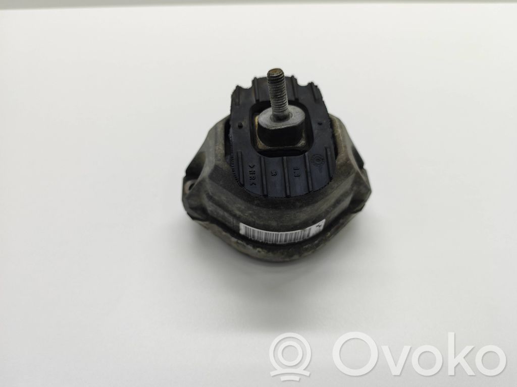 Support de moteur, coussinet   6769874,676987402,15934612