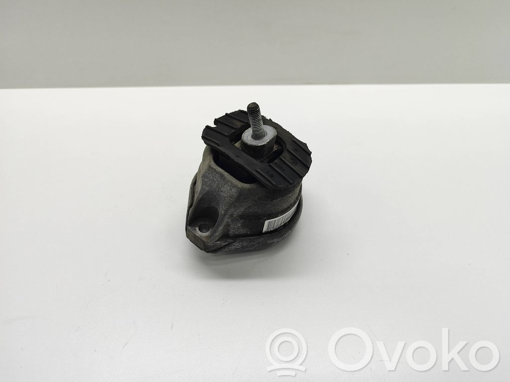 BMW 5 E60 E61 Engine mount bracket 