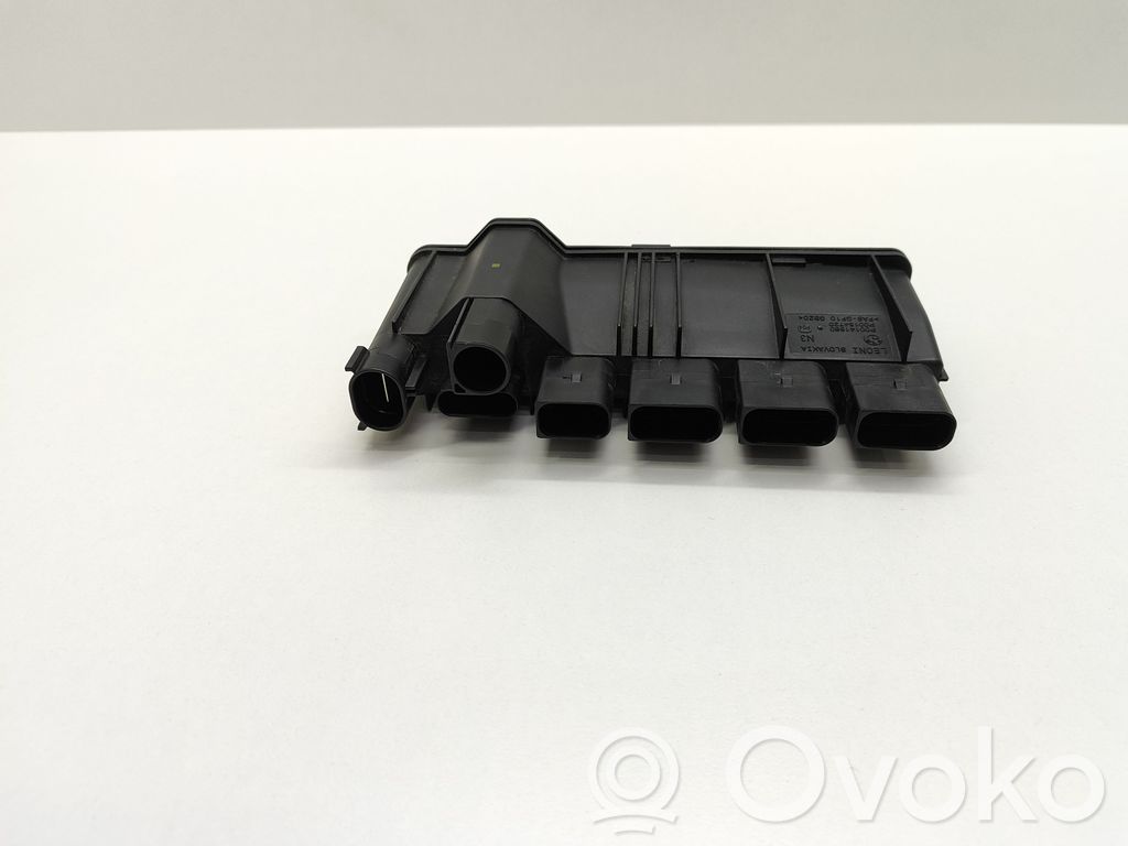 BMW 5 G30 G31 G38 Srovės išlyginimo rėlė 