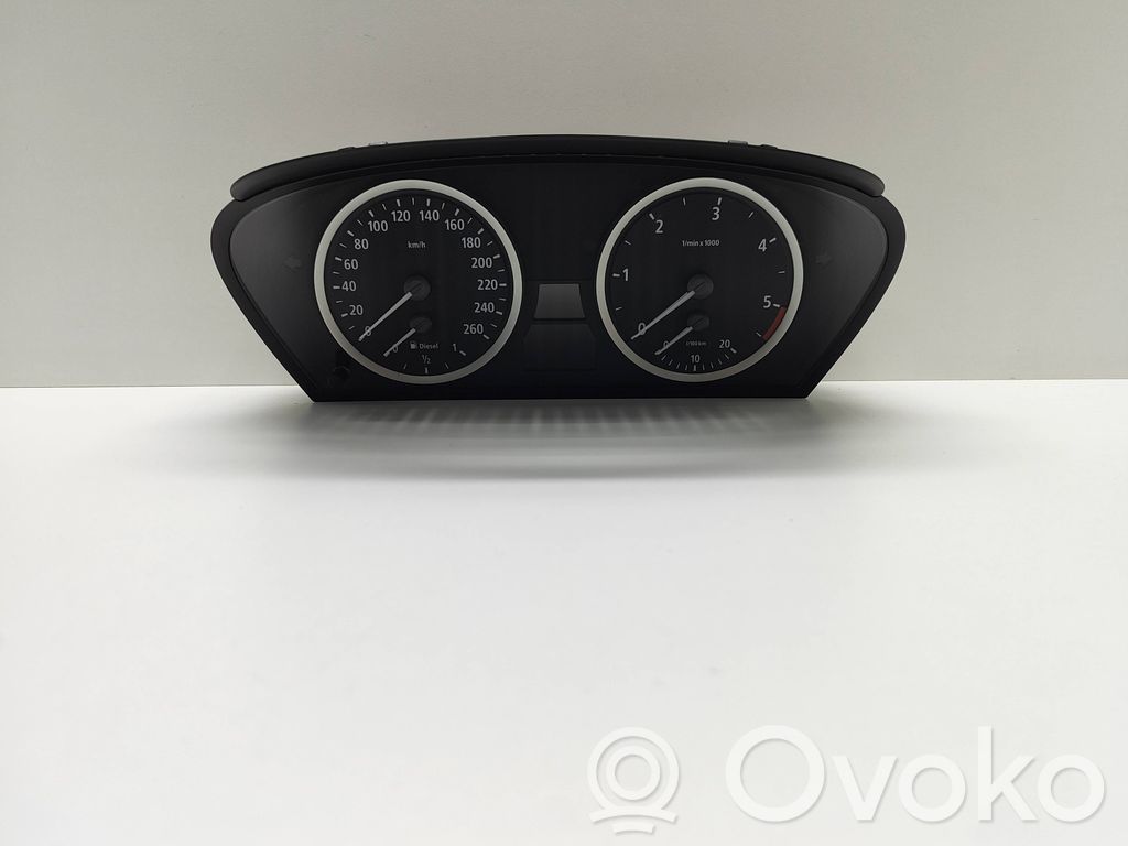 BMW 5 E60 E61 Nopeusmittari (mittaristo) 