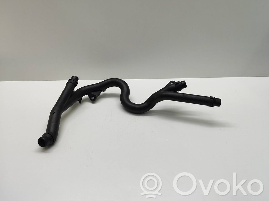 BMW 5 E60 E61 Moottorin vesijäähdytyksen putki/letku 