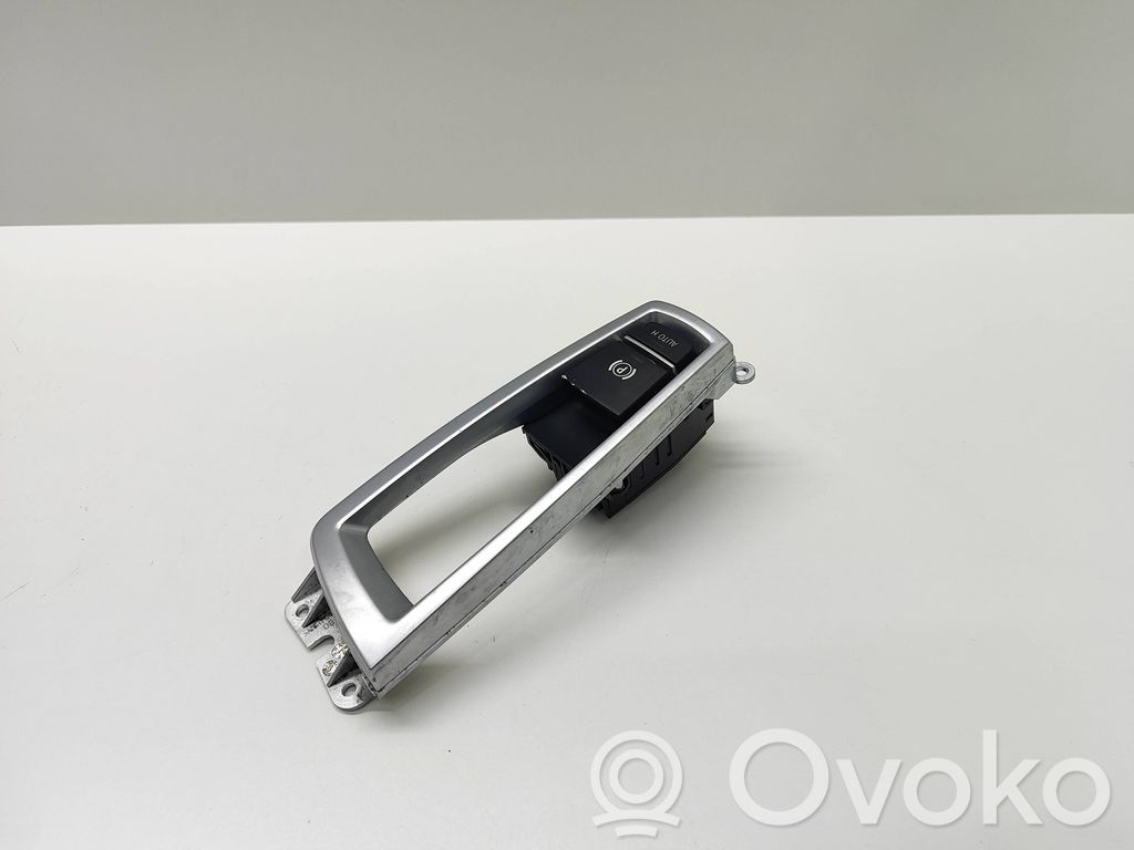 BMW 5 F10 F11 Przycisk / Włącznik hamulca ręcznego 