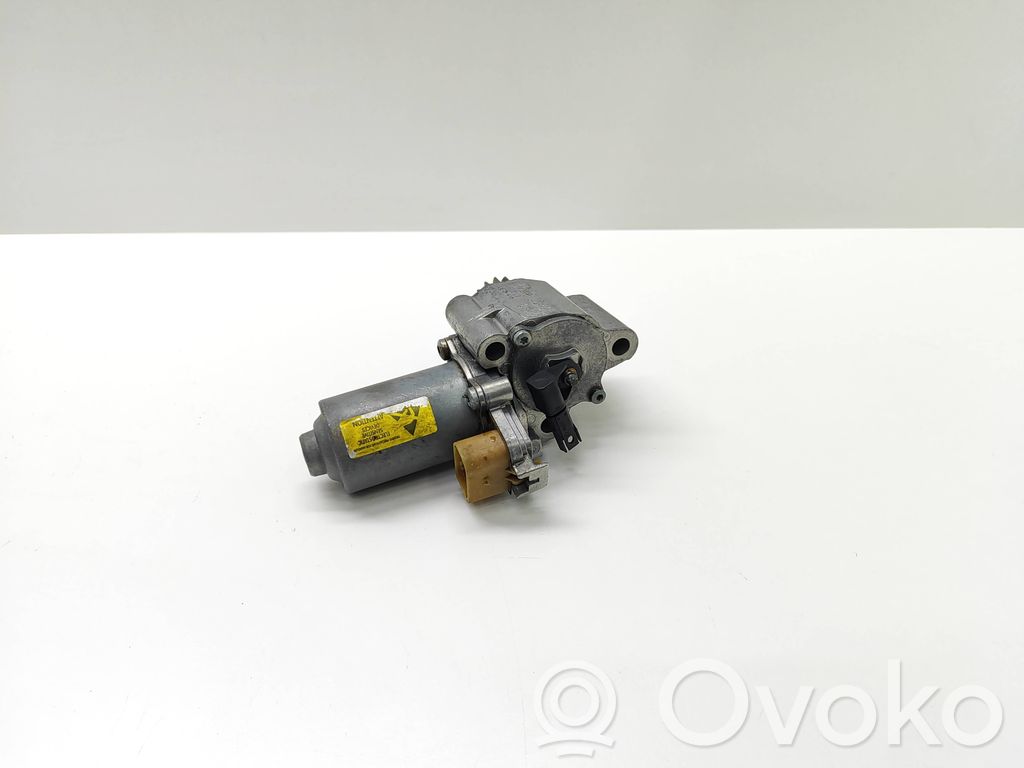 Gearbox-reducer motor   7537077,753707701,27107537077,137744,13774410,2710753707701,8514220222