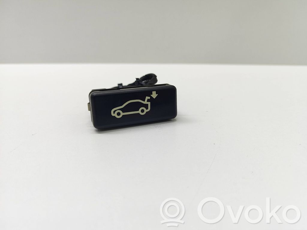 Tailgate/boot open switch button   8375580,50359801