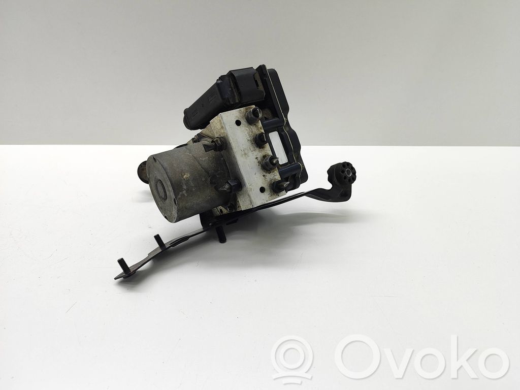 BMW 5 E60 E61 ABS Blokas 