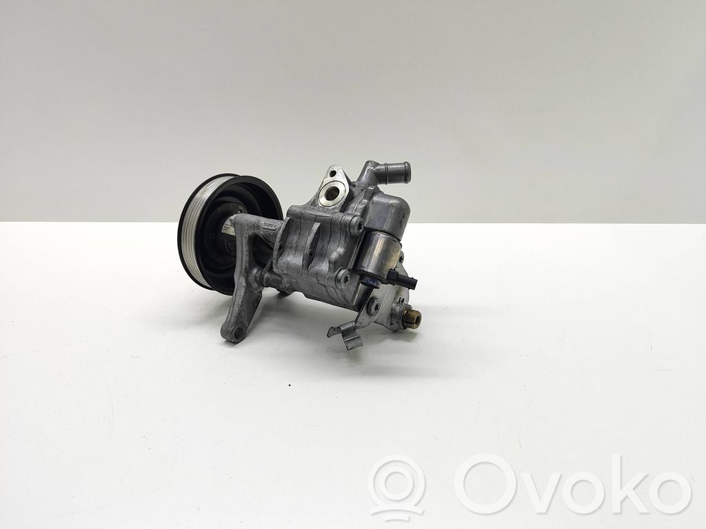 BMW 5 F10 F11 Vairo stiprintuvo siurblys 