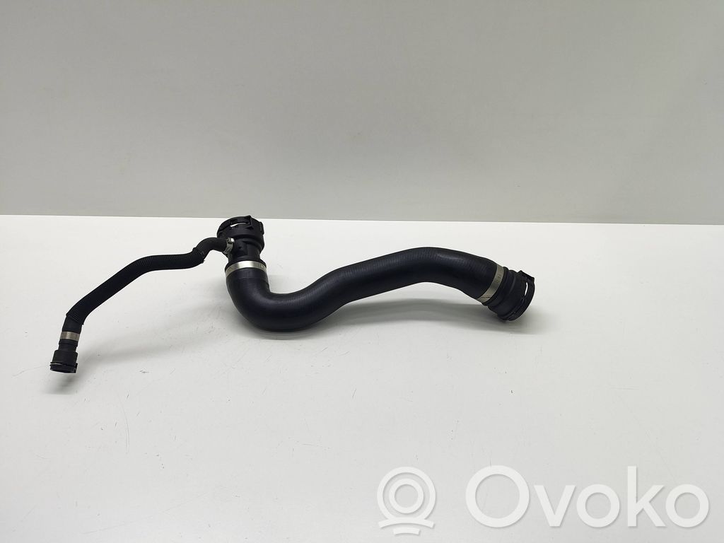 BMW 5 F10 F11 Conductă/furtun lichid de răcire motor 