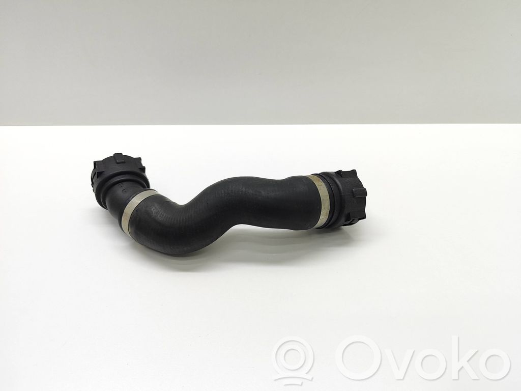 BMW 5 F10 F11 Conductă/furtun lichid de răcire motor 