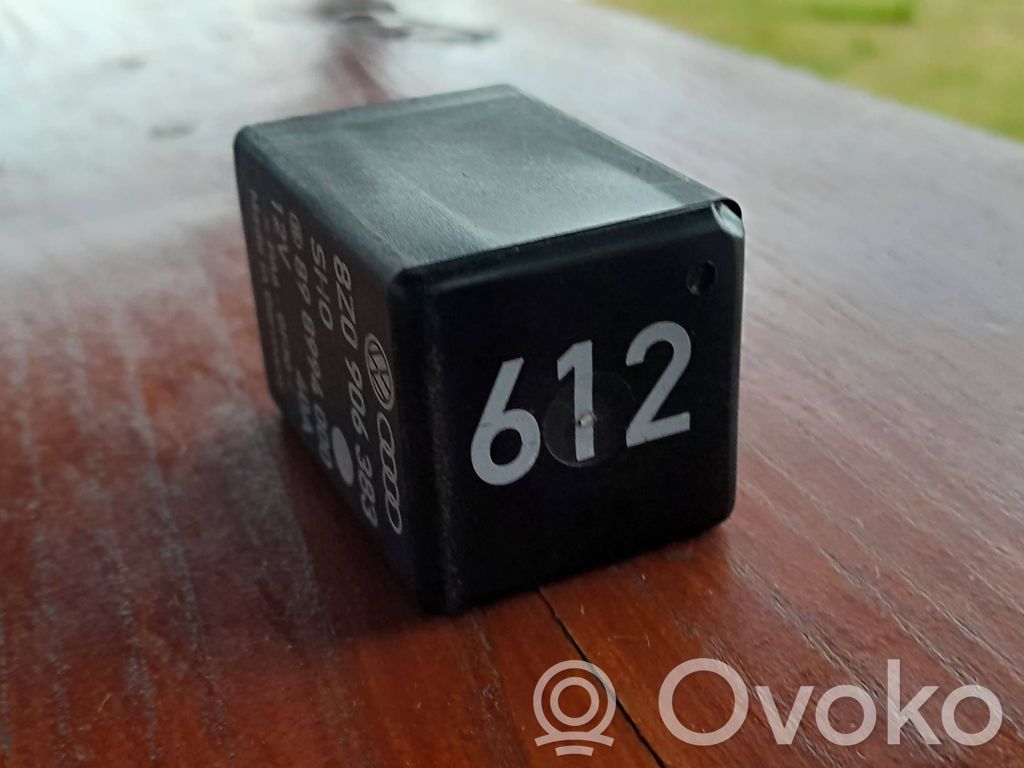 Audi A2 Polttoaineen ruiskutuspumpun ohjainlaite/moduuli 