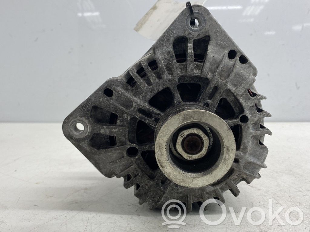 Alternator   8200846074