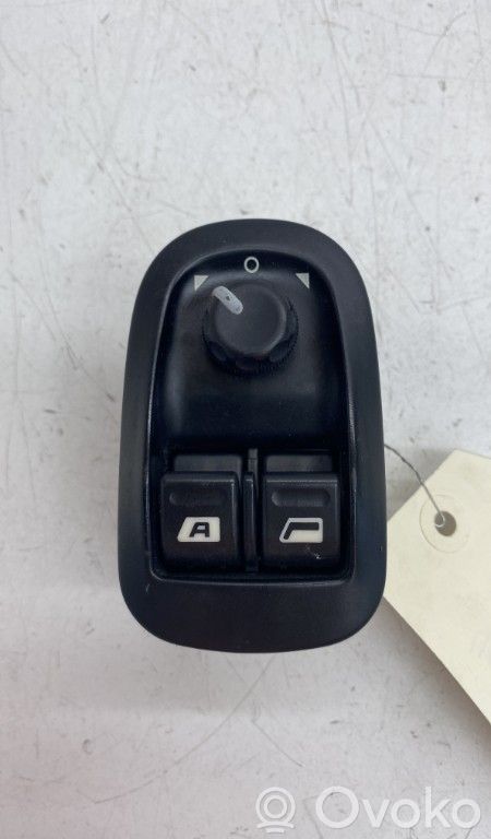 Electric window control switch   00006554WH