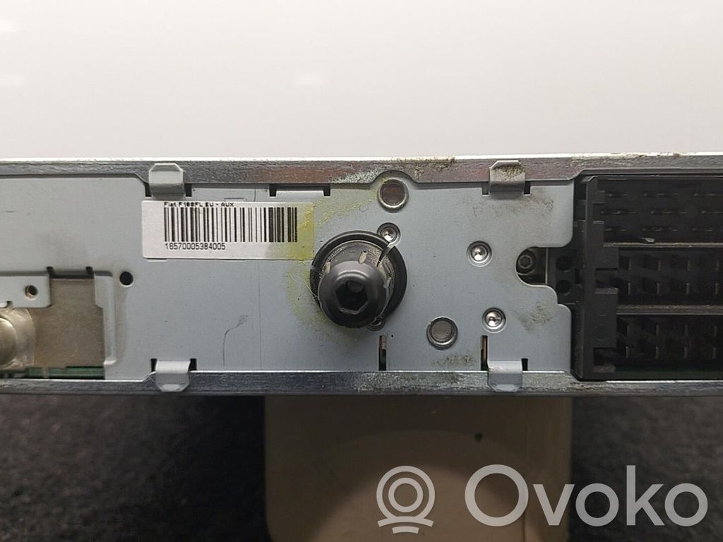 Fiat Punto Evo Panel / Radioodtwarzacz CD/DVD/GPS 