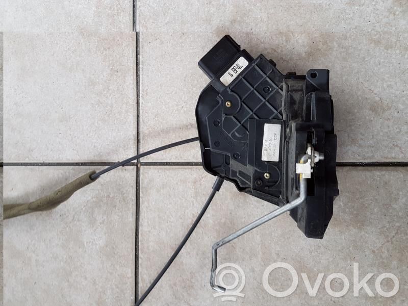 Mazda 3 I Front door lock 