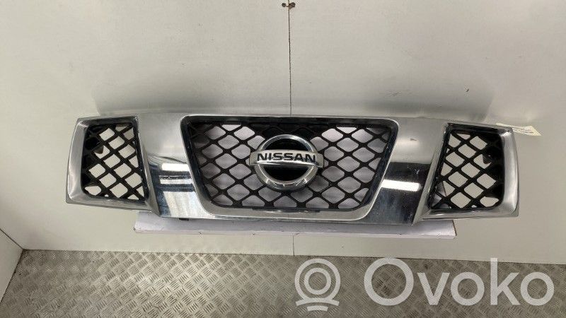 Nissan Pathfinder R51 Rejilla delantera 