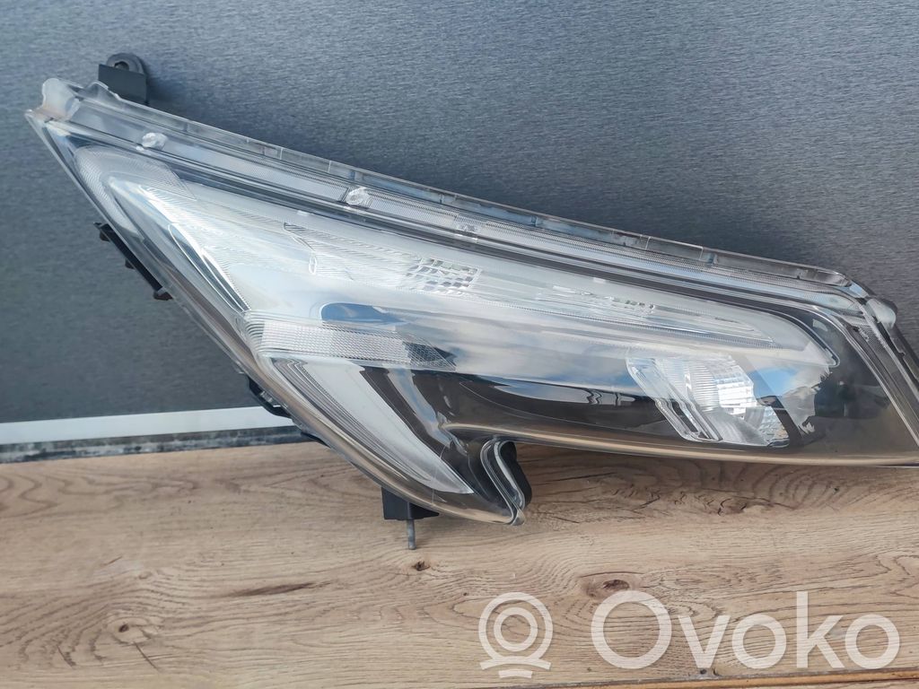 Nissan Juke I F15 Lampa przednia 
