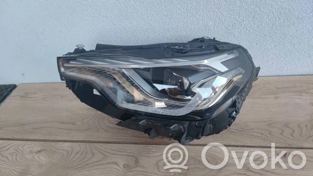 BMW 2 G42 Scheinwerfer 