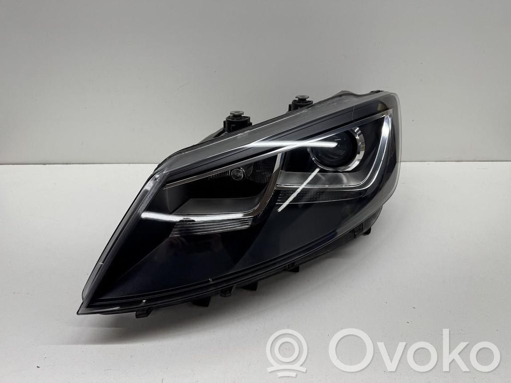 Seat Alhambra (Mk1) Lampa przednia 