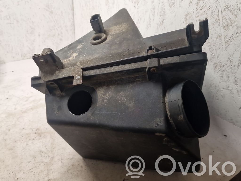 Audi A8 S8 D2 4D Air filter box 