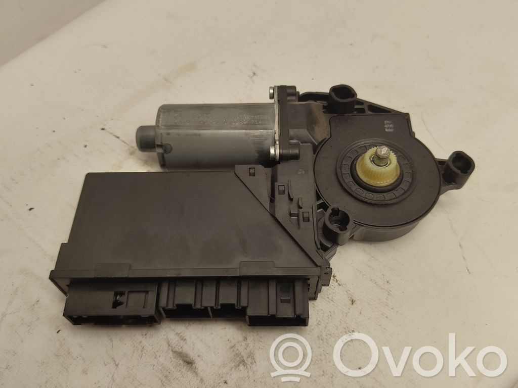Audi A4 S4 B7 8E 8H Motor macara geam ușă față 