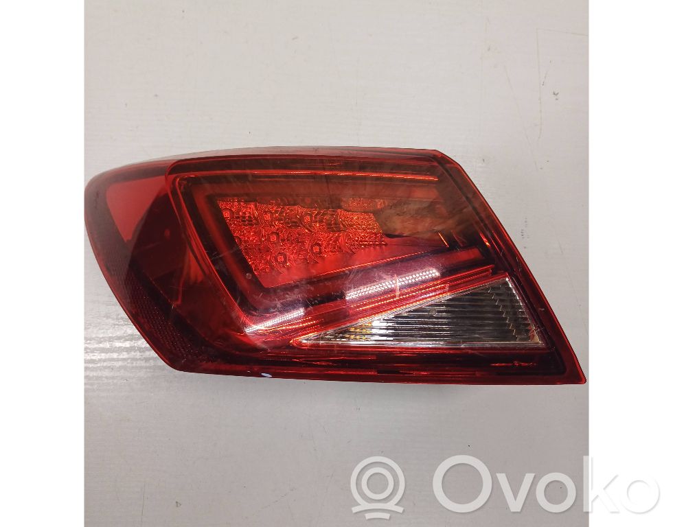 Seat Leon (5F) Galinis žibintas kėbule 