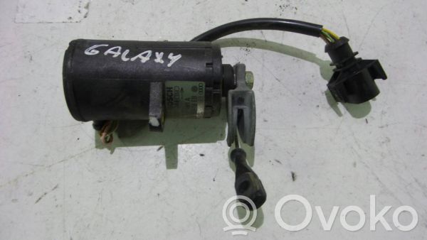 Akceleratoriaus pedalas   7MO907469A