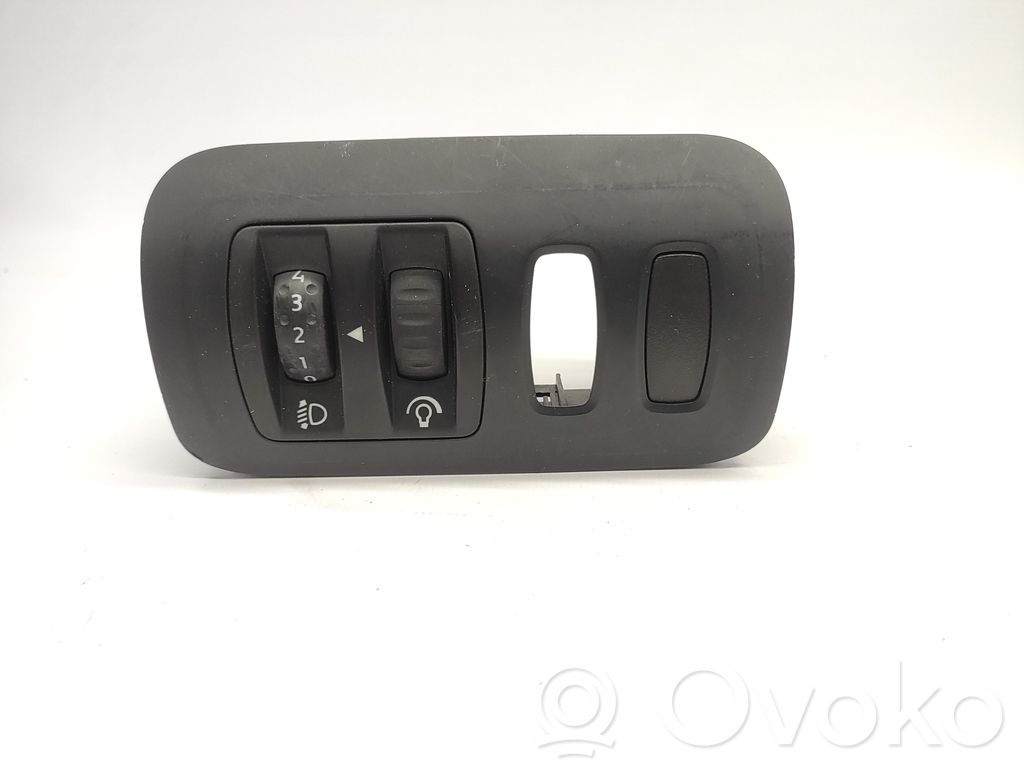 Light switch   8200095495B